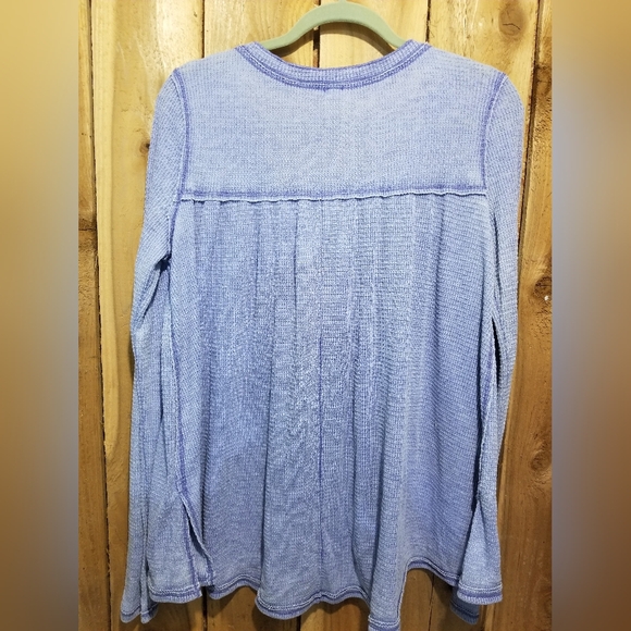Medium We The Free blue boho raglan top - Picture 2 of 4